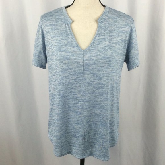a.n.a. A New Approach Sweater Womens Small Blue V-Neck Short Sleeve Knit - Picture 1 of 8